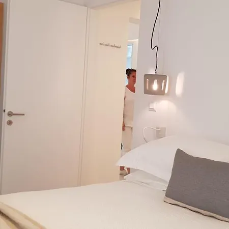 Modern House Near Parikia With 3 Bedrooms & 2 Bath *