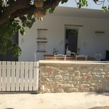 Modern House Near Parikia With 3 Bedrooms & 2 Bath * Parikia (Paros)