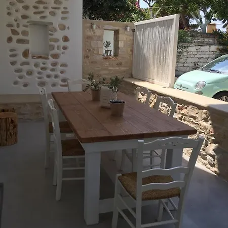 Modern House Near Parikia With 3 Bedrooms & 2 Bath Holiday home Parikia (Paros)