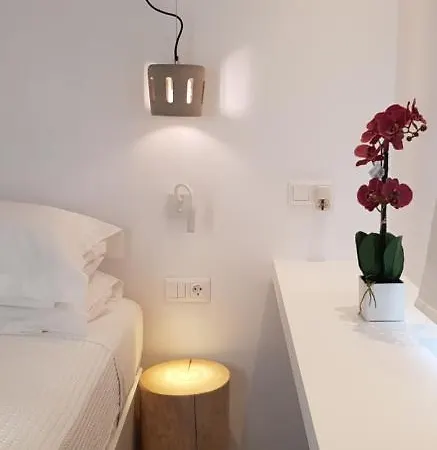 Modern House Near Parikia With 3 Bedrooms & 2 Bath Parikia (Paros)