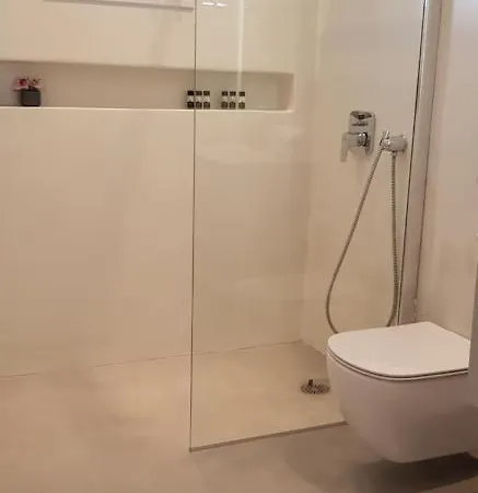 Modern House Near Parikia With 3 Bedrooms & 2 Bath * Parikia (Paros)