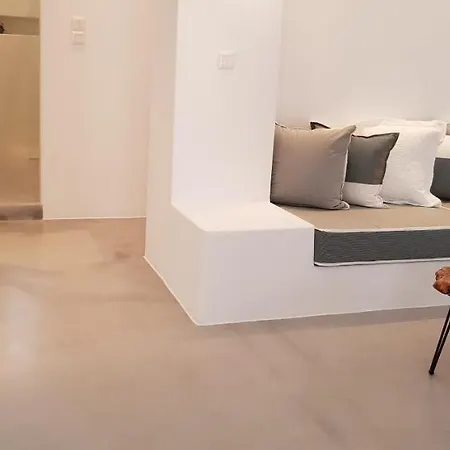 Modern House Near Parikia With 3 Bedrooms & 2 Bath *