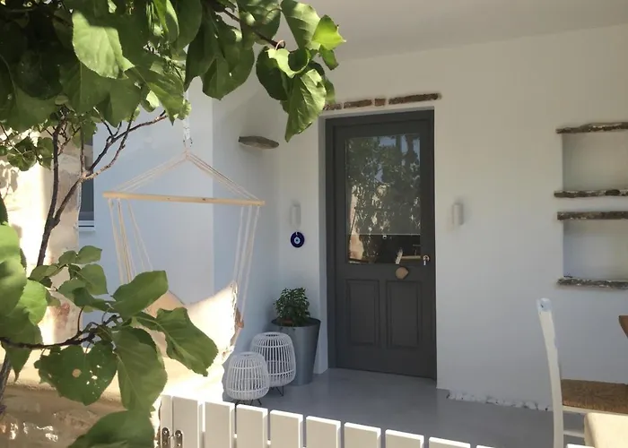 Modern House Near Parikia With 3 Bedrooms & 2 Bath Páros