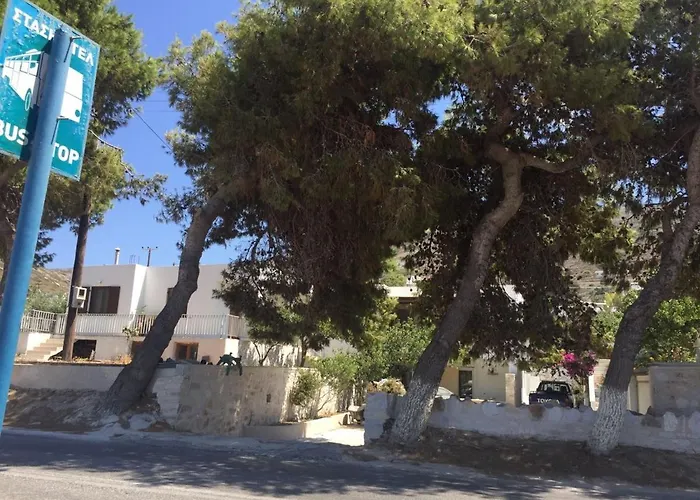 Modern House Near Parikia With 3 Bedrooms & 2 Bath