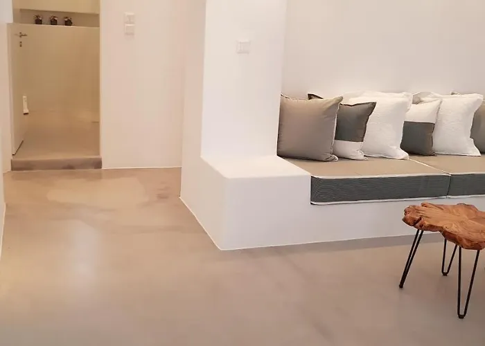 Modern House Near Parikia With 3 Bedrooms & 2 Bath *