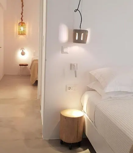 Modern House Near Parikia With 3 Bedrooms & 2 Bath Feriehus Páros