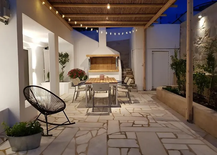 Modern House Near Parikia With 3 Bedrooms & 2 Bath